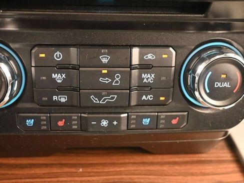 Used 2017 Ford F150 Lariat w/ Equipment Group 501A Mid AWD/4WD image 21