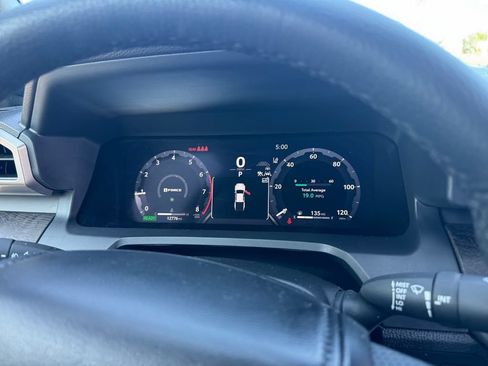 Used 2025 Toyota Tacoma Limited AWD/4WD image 20