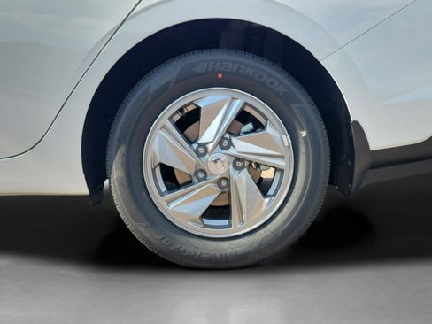 New 2026 Hyundai Elantra SE image 31