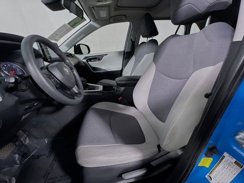 Used 2019 Toyota RAV4 XLE image 15