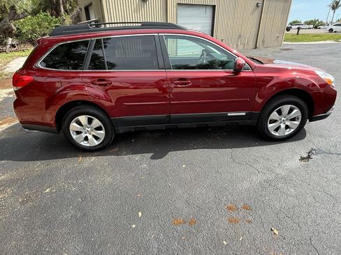 Used 2012 Subaru Outback 3.6R Limited AWD/4WD image 7