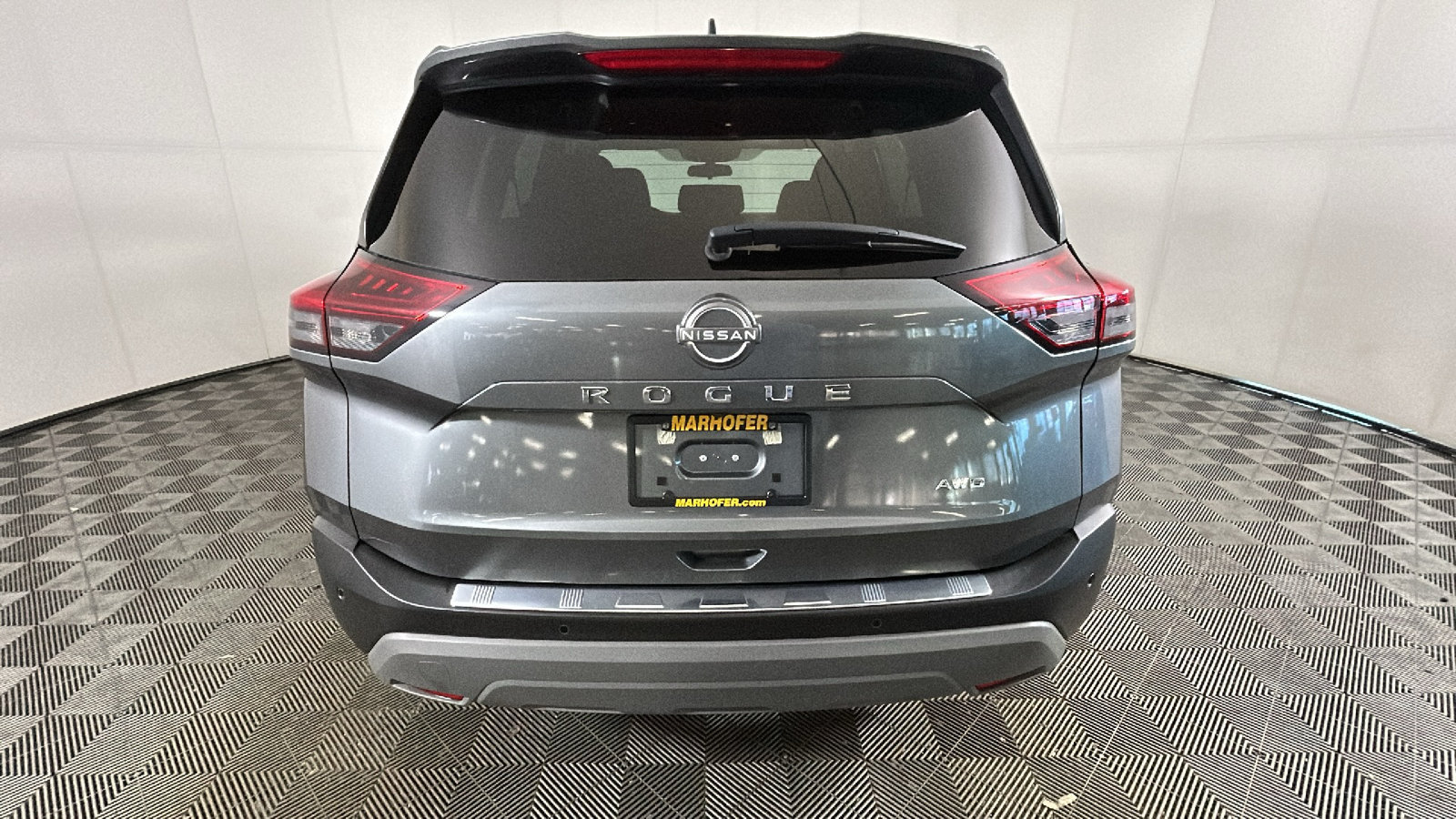 Used 2023 Nissan Rogue S AWD/4WD image 4