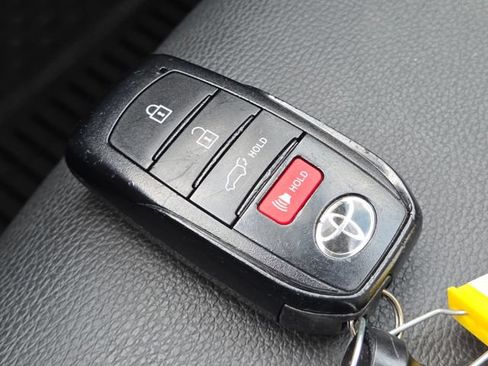 Used 2024 Toyota Grand Highlander AWD image 35