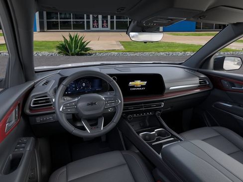 New 2026 Chevrolet Traverse Z71 w/ Driver Confidence Package AWD/4WD image 15