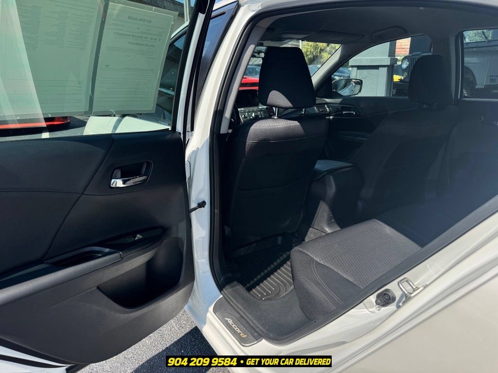Used 2015 Honda Accord Sport image 28