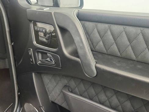 Used 2017 Mercedes-Benz G 550 Squared image 32