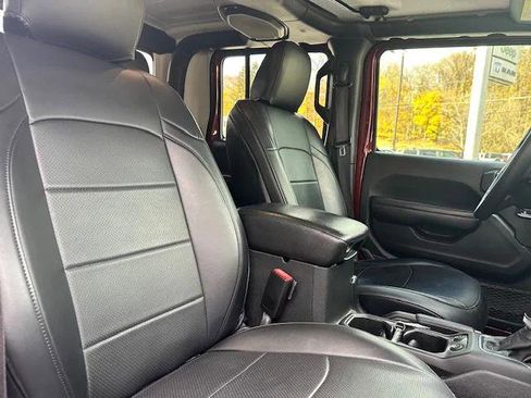 Certified 2021 Jeep Gladiator Sport image 24
