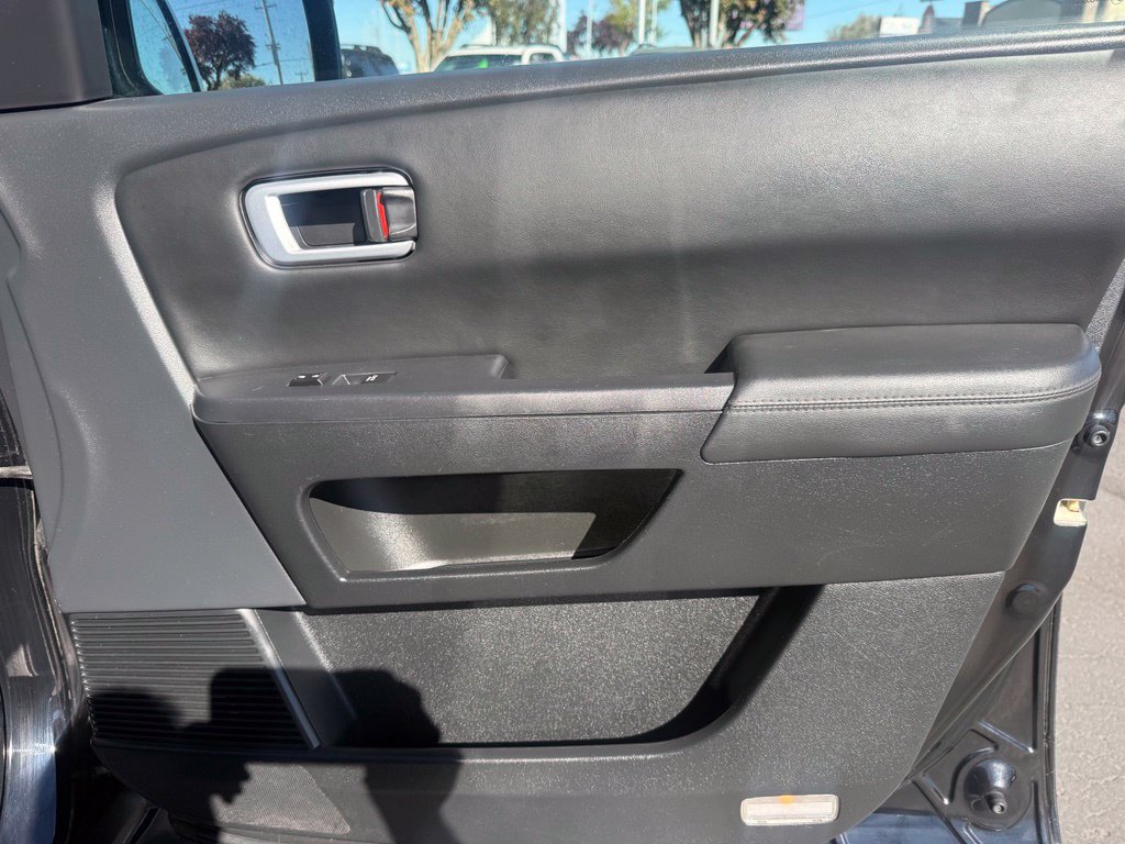 Used 2013 Honda Pilot Touring image 26