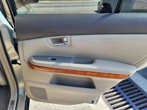 Used 2006 Lexus RX 330 AWD image 15