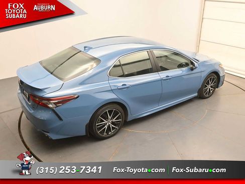 Used 2024 Toyota Camry SE w/ Cold Weather Package FWD image 30