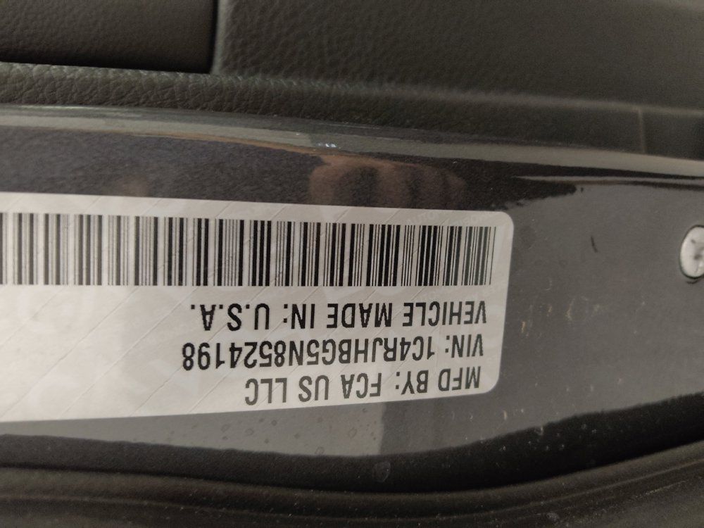 Used 2022 Jeep Grand Cherokee Limited AWD/4WD image 33