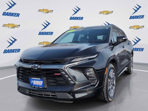 Used 2025 Chevrolet Blazer RS image 1