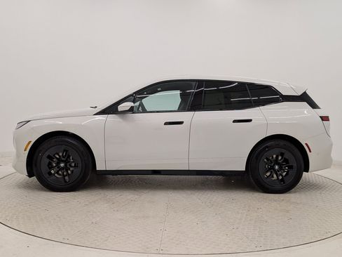 New 2026 BMW iX xDrive45 image 2