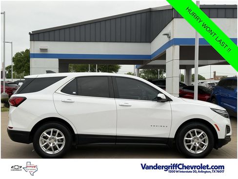 Used 2022 Chevrolet Equinox LT FWD image 3
