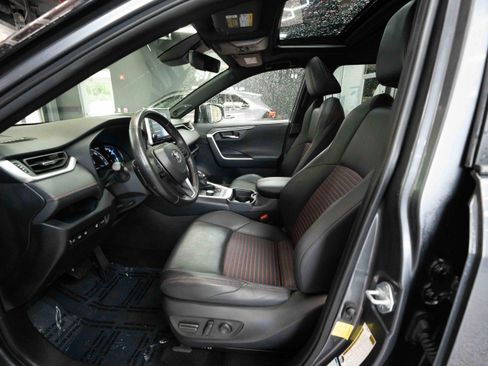 Used 2021 Toyota RAV4 XSE w/ Weather Package AWD/4WD image 9