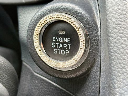 Used 2018 Subaru Forester 2.5i Touring image 33