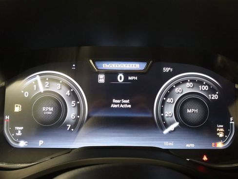 New 2026 RAM 1500 Laramie AWD/4WD image 19