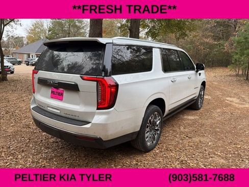 Used 2023 GMC Yukon XL Denali Ultimate image 14
