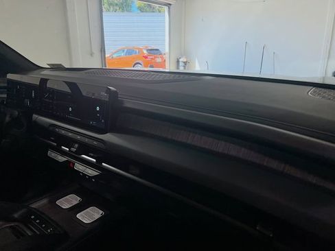 New 2027 Kia Telluride X-Line SX Prestige image 32