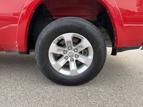 Used 2021 RAM 1500 Laramie AWD/4WD image 15