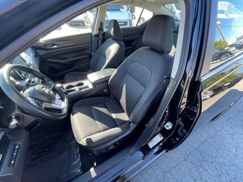 Used 2025 Nissan Altima 2.5 SV image 36