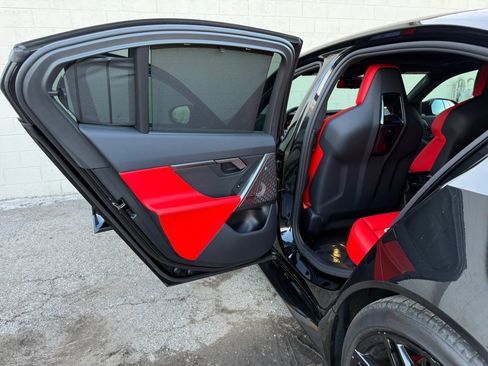 Used 2025 BMW M5 Sedan 4D w/ Executive Package image 66