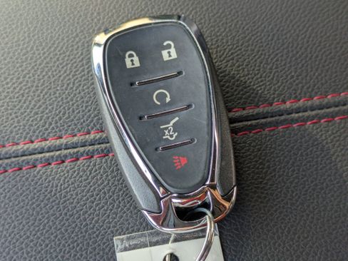 Used 2022 Chevrolet Equinox RS image 34