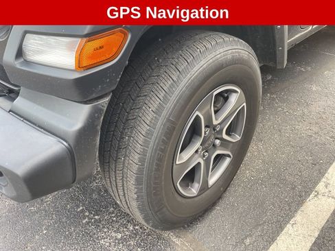 Used 2023 Jeep Wrangler Unlimited Sport AWD/4WD image 2