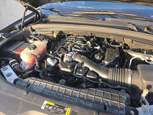 Used 2022 Jeep Grand Cherokee L Laredo w/ Luxury Tech Group I RWD image 24