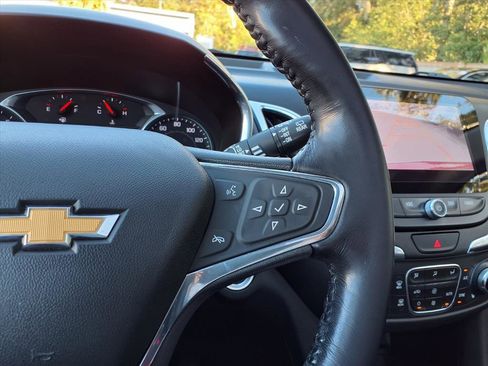 Used 2019 Chevrolet Equinox LT w/ Sun & Navigation Package image 29