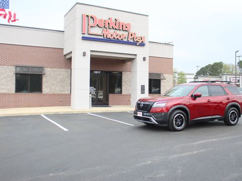 Used 2024 Nissan Pathfinder Rock Creek image 37