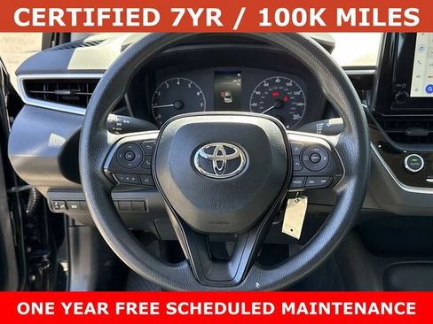 Used 2025 Toyota Corolla LE FWD image 18