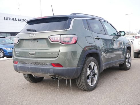 Used 2018 Jeep Compass Limited image 4