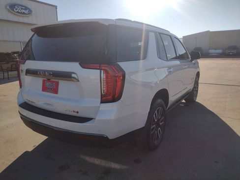 Used 2024 GMC Yukon AT4 w/ AT4 Premium Package image 5