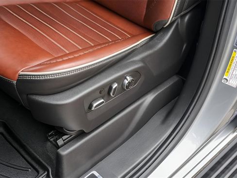 Used 2025 GMC Sierra 2500 Denali Ultimate image 11