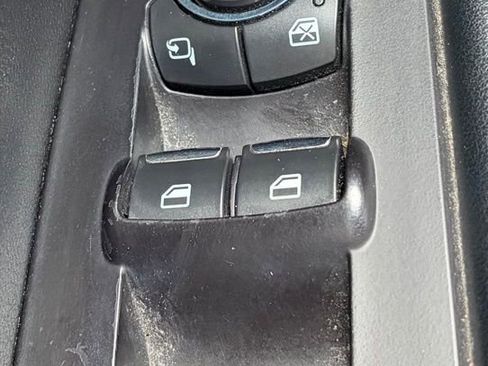Used 2016 Lincoln MKX Select w/ Select Plus Package AWD/4WD image 17