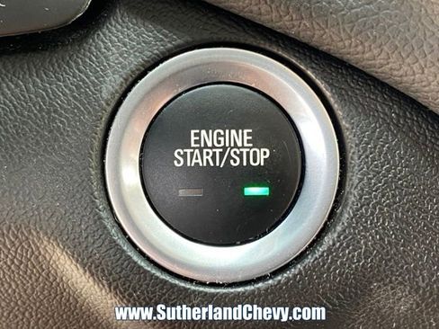 Used 2023 Chevrolet Equinox LT FWD image 23
