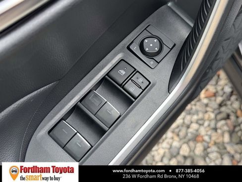 Used 2024 Toyota RAV4 XLE w/ Convenience Package AWD/4WD image 12