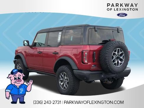 Used 2025 Ford Bronco Badlands AWD/4WD image 3