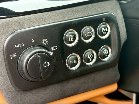 Used 2015 Maserati GranTurismo MC image 10