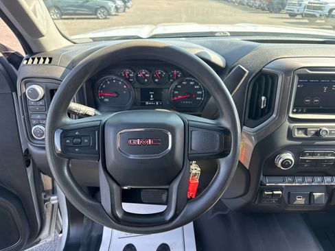 Used 2020 GMC Sierra 2500 4x4 Crew Cab w/ Convenience Package image 16