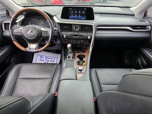 Used 2022 Lexus RX 350L FWD w/ Premium Package image 26