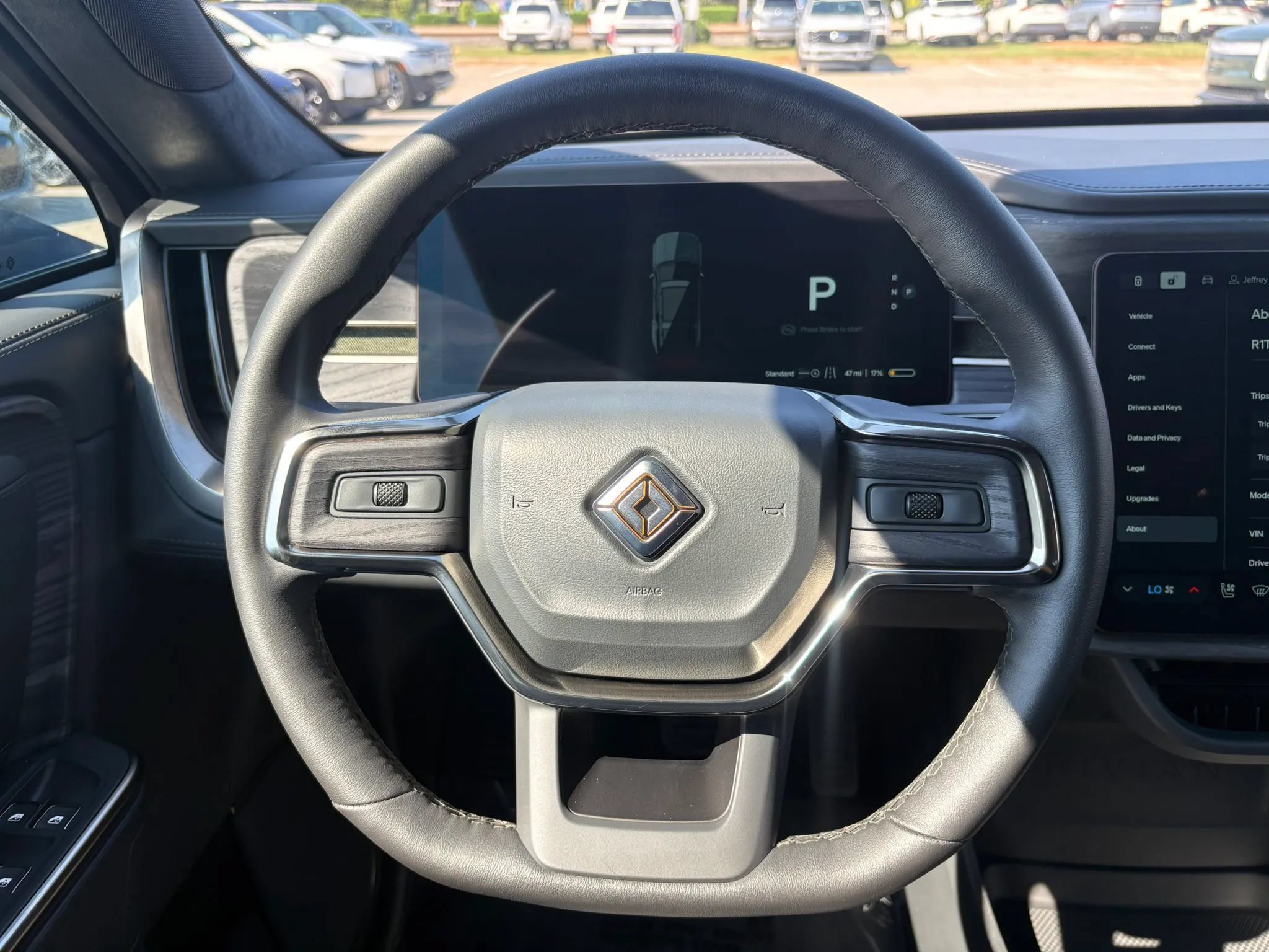 Used 2025 Rivian R1S Adventure Dual AWD/4WD image 19