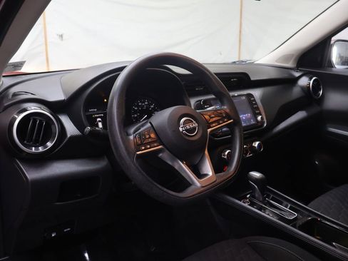 Used 2023 Nissan Kicks SV FWD image 18