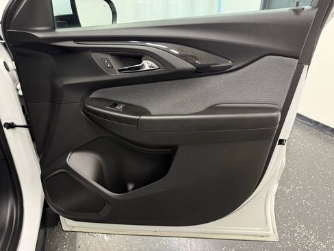 Used 2023 Chevrolet TrailBlazer LT w/ Convenience Package image 7