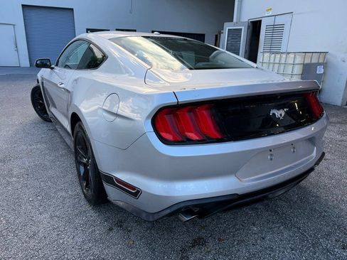 Used 2019 Ford Mustang Coupe RWD image 6