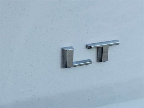 Used 2022 Chevrolet Colorado LT w/ Fleet Safety Package image 13