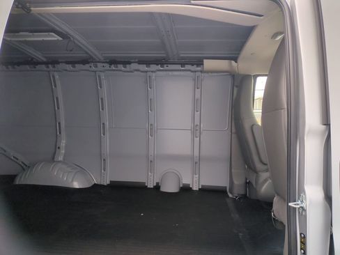 New 2026 GMC Savana 2500 RWD image 15
