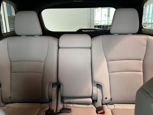 Used 2023 Honda Passport EX-L image 23