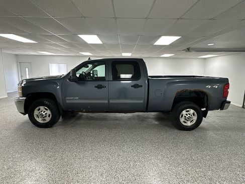 Used 2014 Chevrolet Silverado 2500 LT w/ Interior Plus Package AWD/4WD image 5